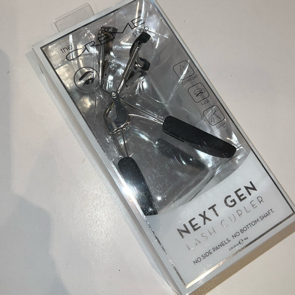 NEW The Crème Shop Next Gen Lash Curler